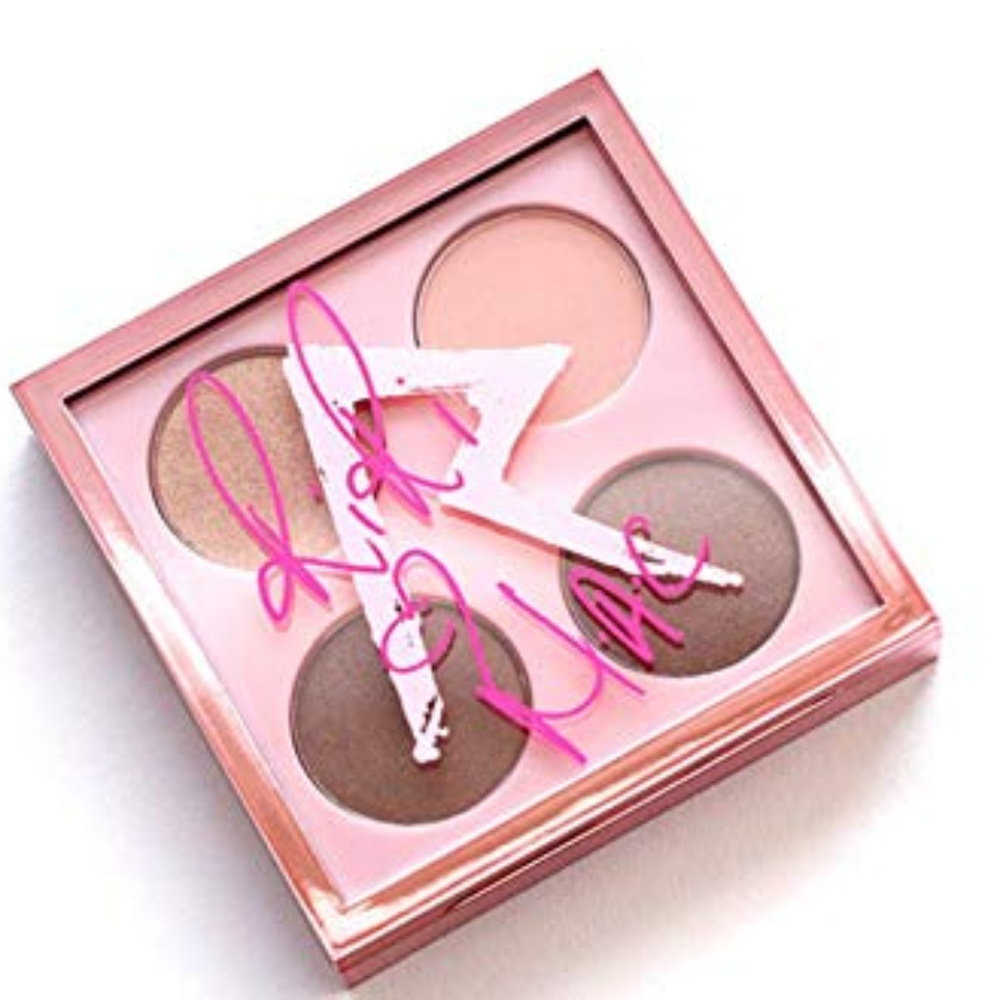 MAC x Rihanna Limited Edition Eyeshadow Palette